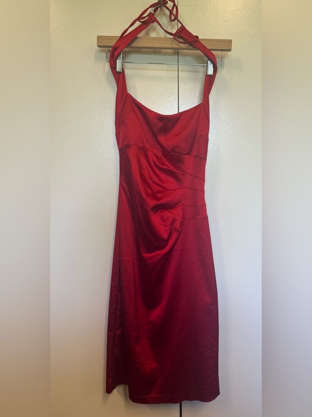 Vintage cache Red Satin halter Dress - Valentine’s Day, galas, Halloween, sexy